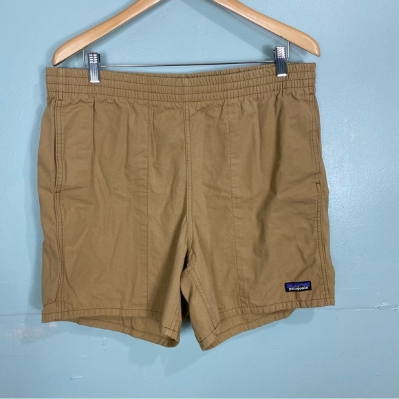 Patagonia Mens Funhoggers Shorts Cotton Tan 6” Beige Sz L - Picture 1 of 5